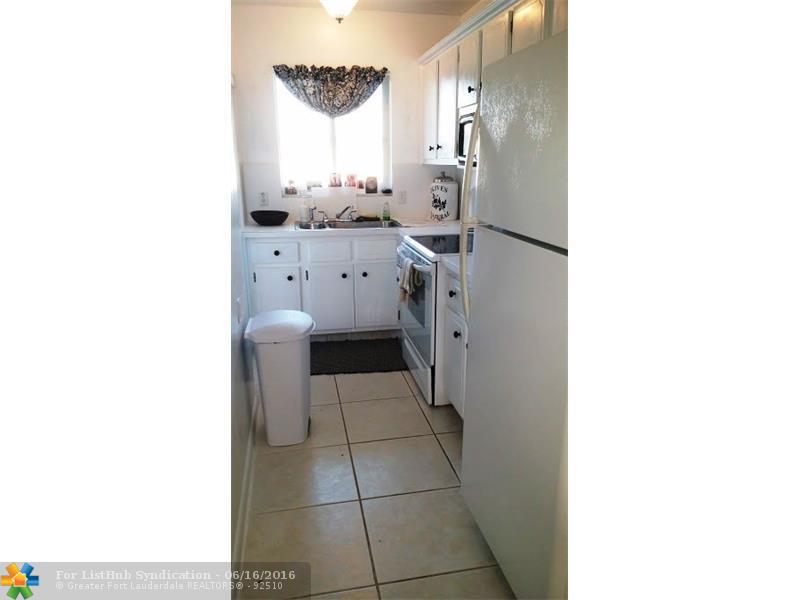 2100 NE 38th St 241, Lighthouse Point, FL 33064