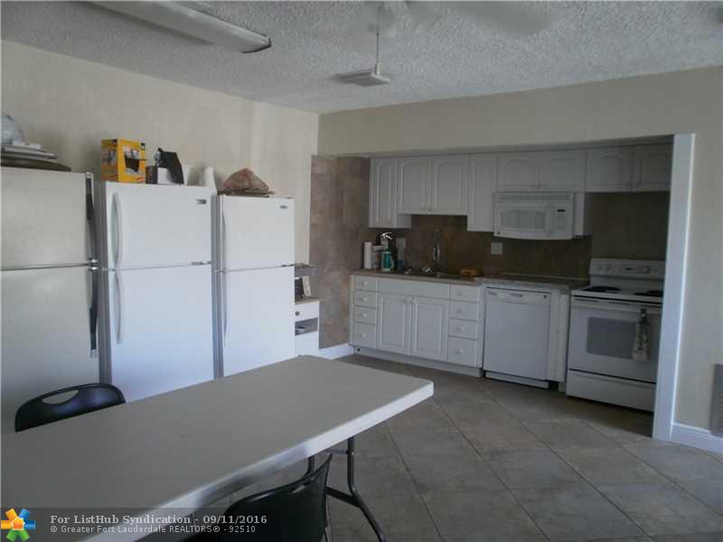 2100 NE 38th St 125, Lighthouse Point, FL 33064