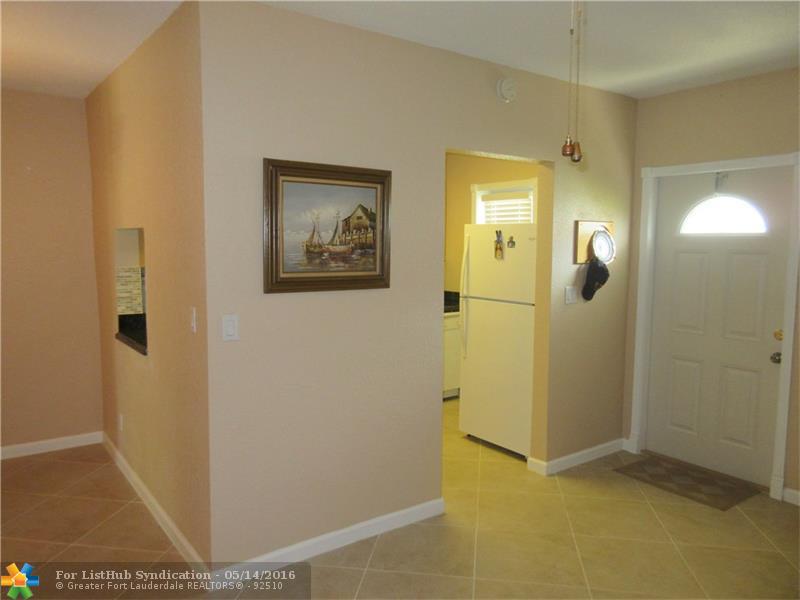 1951 NE 39th St 154, Lighthouse Point, FL 33064