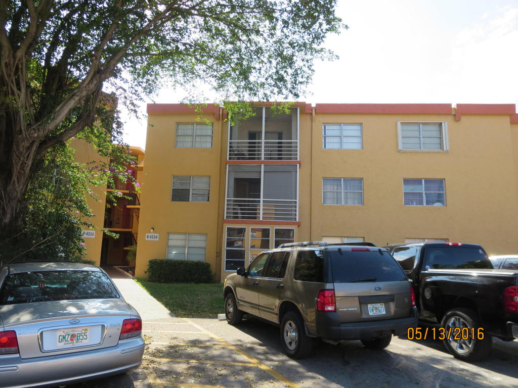 4334 NW 9th Avenue Unit 8-1a, Deerfield Beach, FL 33064