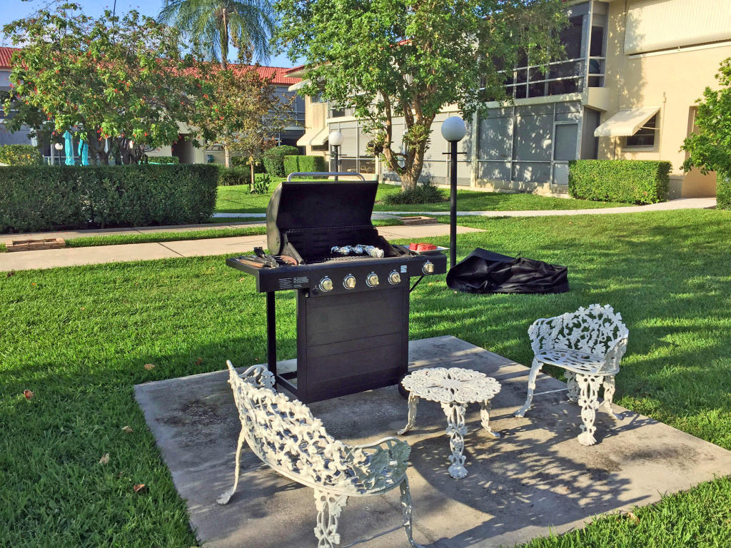 2162 NE 36th Street, Lighthouse Point, FL 33064