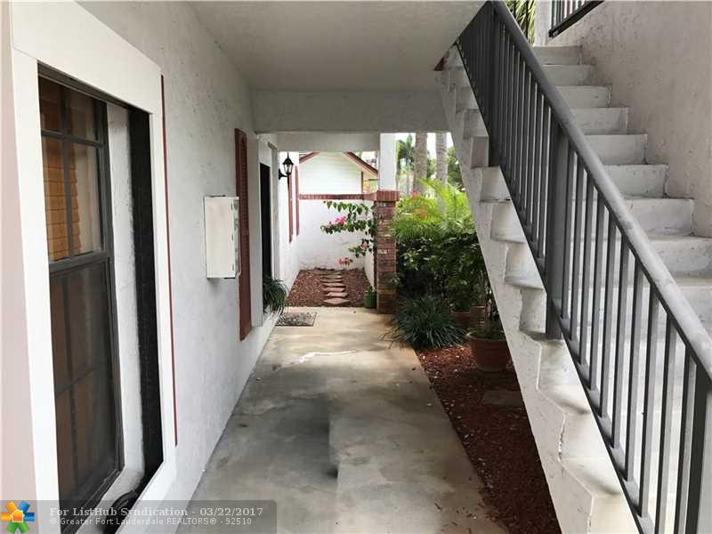 2460 NW 89th Dr 2460, Coral Springs, FL 33065