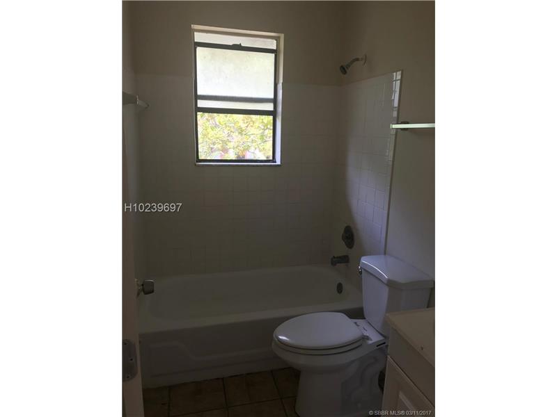 11625 Northwest 35th Ct, Coral Springs, FL 33065