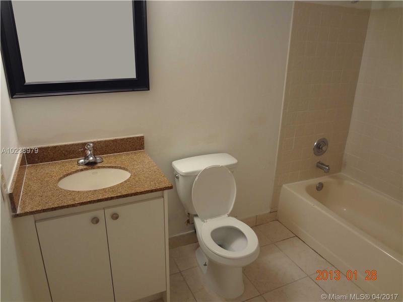 11448 Northwest 43rd St, Coral Springs, FL 33065