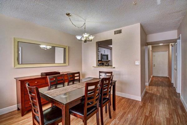 3123 Riverside Dr. #A304, Coral Springs, FL 33065
