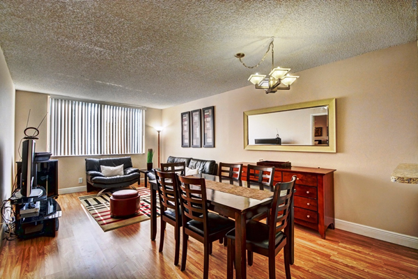 3123 Riverside Dr. #A304, Coral Springs, FL 33065