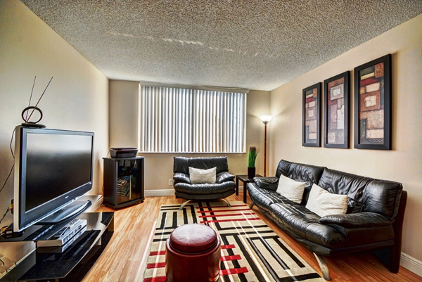 3123 Riverside Dr. #A304, Coral Springs, FL 33065