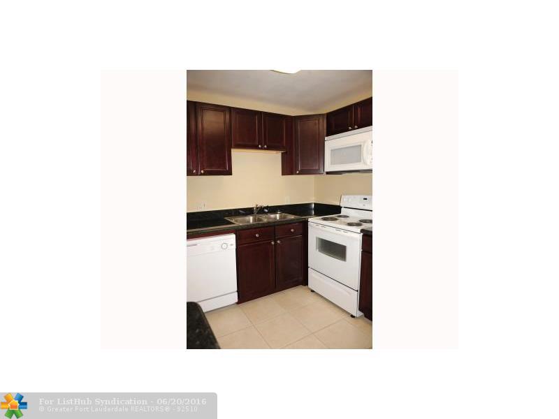 4107 NW 88th Ave 1, Coral Springs, FL 33065