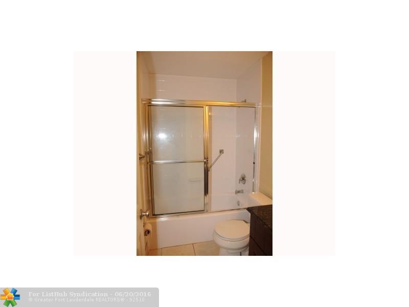 4107 NW 88th Ave 1, Coral Springs, FL 33065