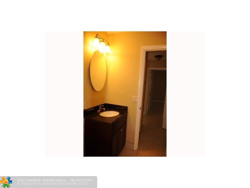 4107 NW 88th Ave 1, Coral Springs, FL 33065