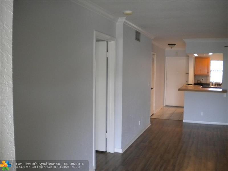 3361 NW 85th Ave 304, Coral Springs, FL 33065