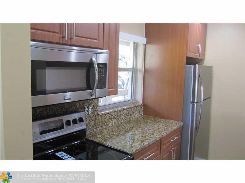 3276 NW 103rd Ter, Coral Springs, FL 33065