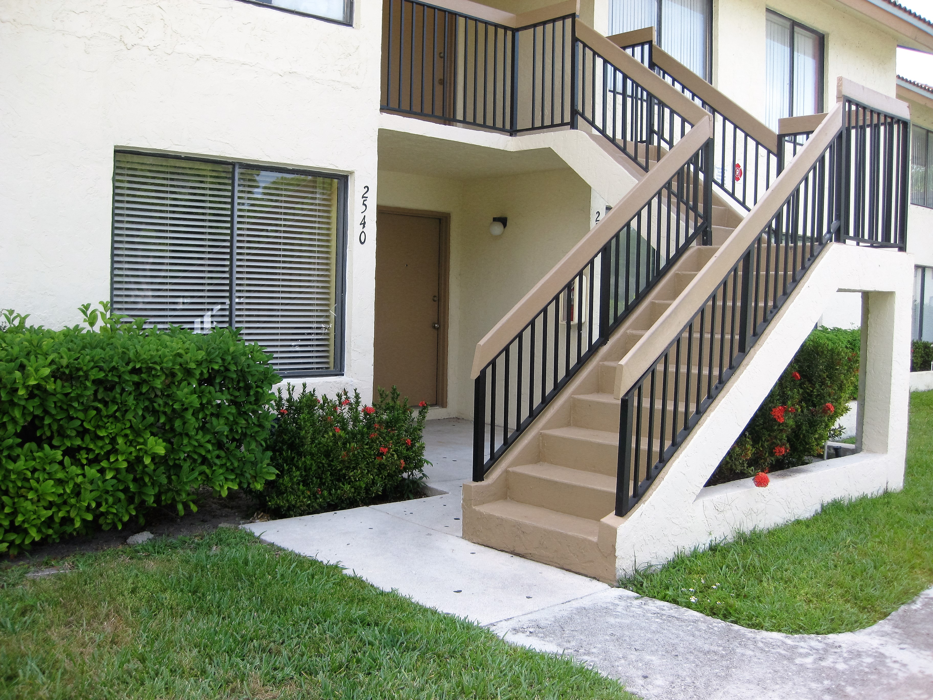 2540 Riverside DR #213, Coral Springs, FL 33065