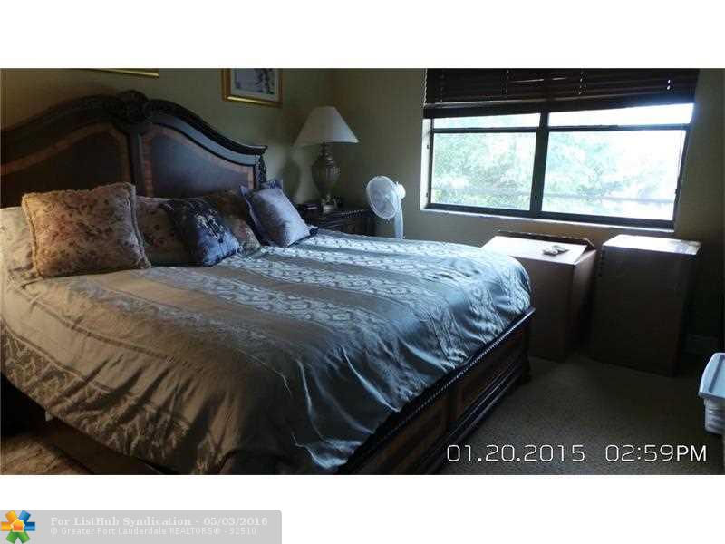 9000 NW 28th Dr 1-304, Coral Springs, FL 33065