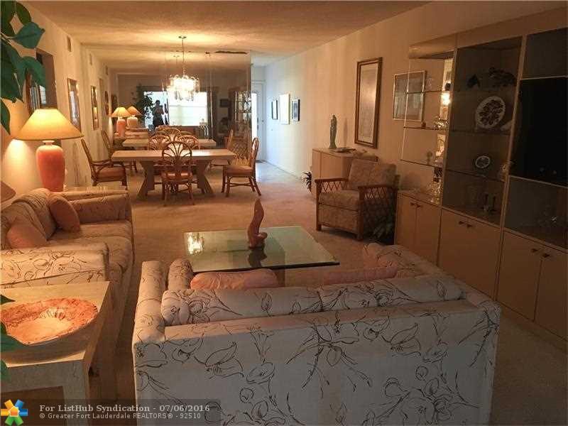 2201 Lucaya Bnd M3, Coconut Creek, FL 33066