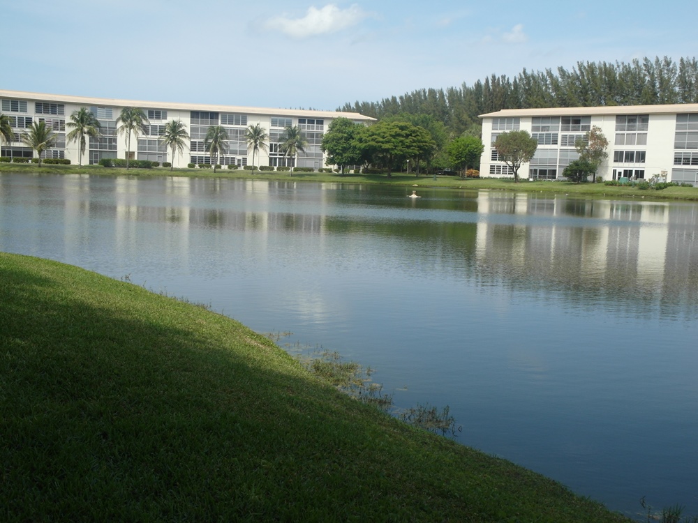 1902 BERMUDA CIR, Coconut Creek, FL 33066