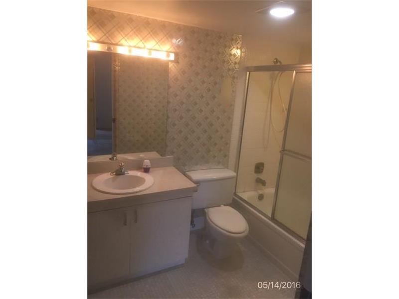 2103Lucaya Bnd, Coconut Creek, FL 33066