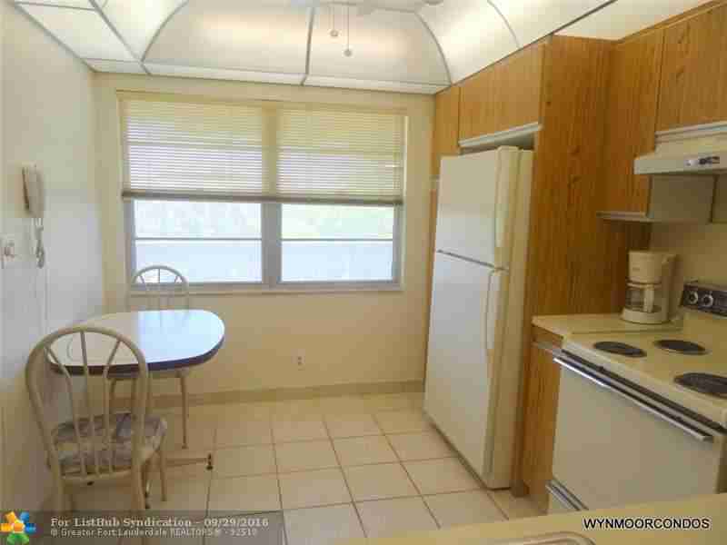 2304 Lucaya Ln E4, Coconut Creek, FL 33066