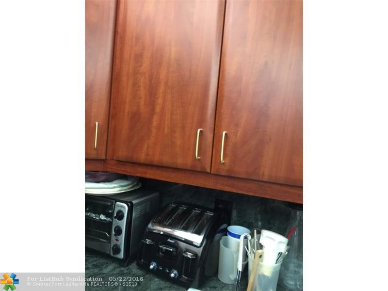1903 Bermuda Cir G3, Coconut Creek, FL 33066
