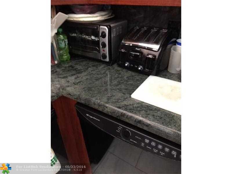 1903 Bermuda Cir G3, Coconut Creek, FL 33066