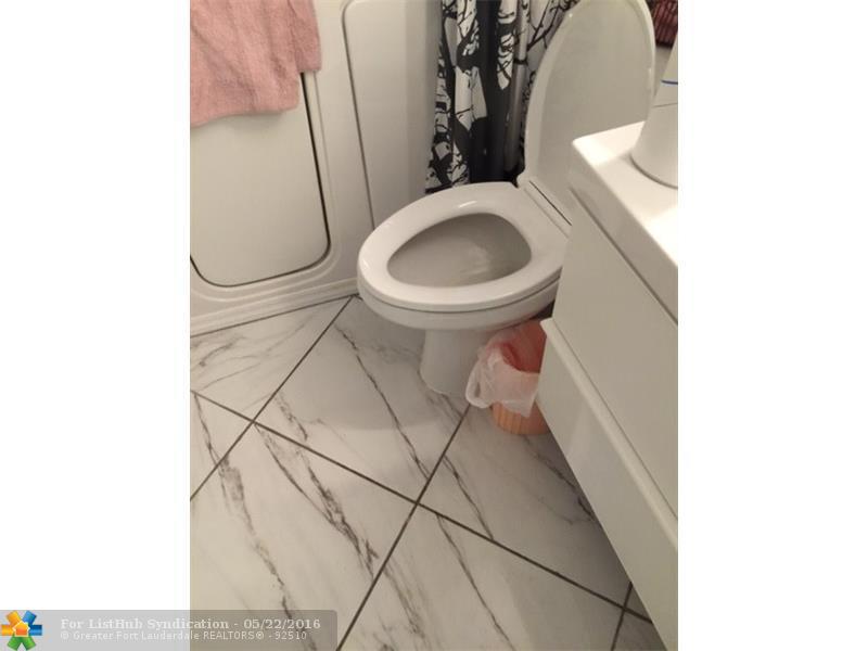 1903 Bermuda Cir G3, Coconut Creek, FL 33066