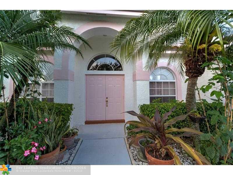 6039 NW 74th St, Parkland, FL 33067