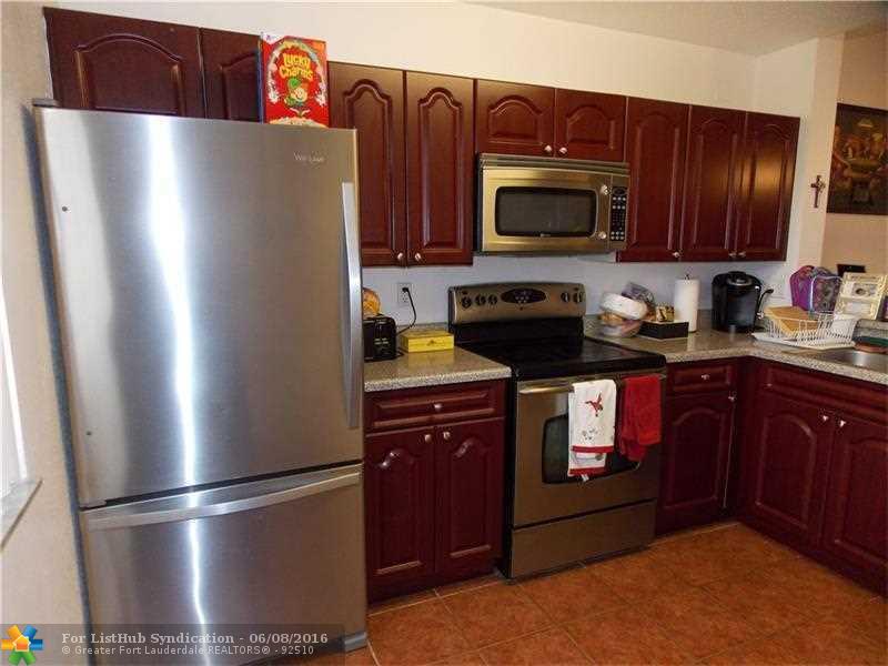 5721 Riverside Dr 306B, Coral Springs, FL 33067
