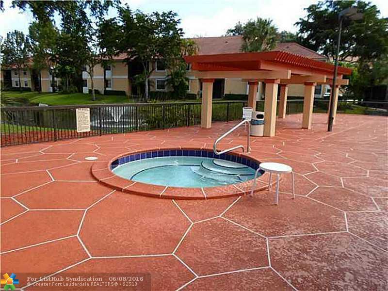 5721 Riverside Dr 306B, Coral Springs, FL 33067