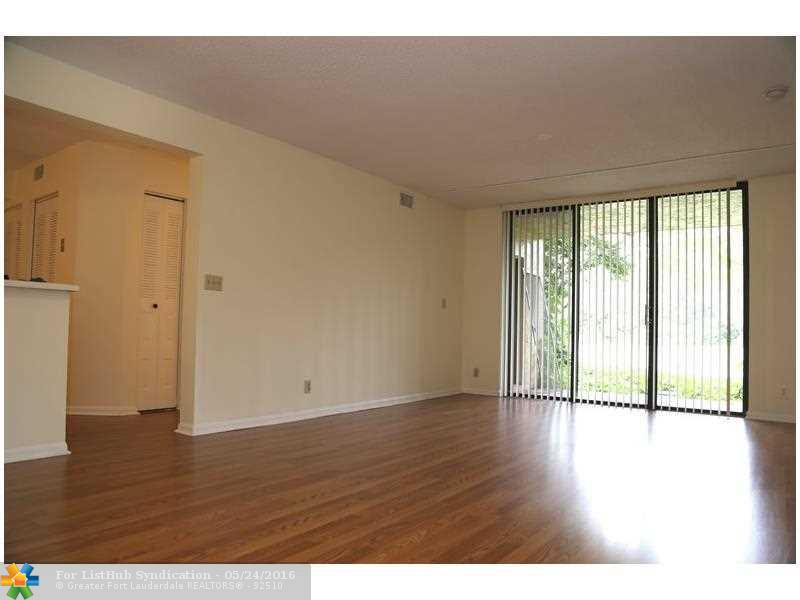 5721 Riverside Dr 105B5, Coral Springs, FL 33067