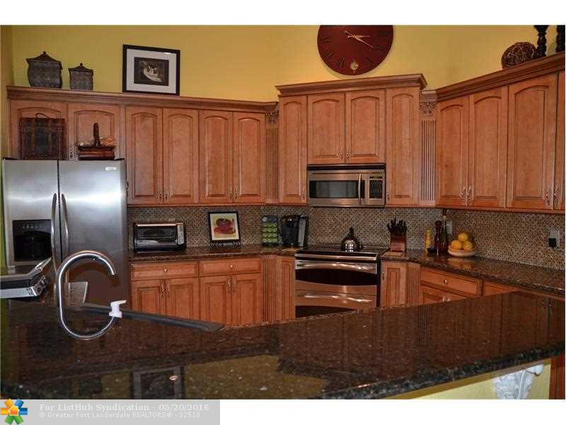 4323 NW 65th Ter, Coral Springs, FL 33067