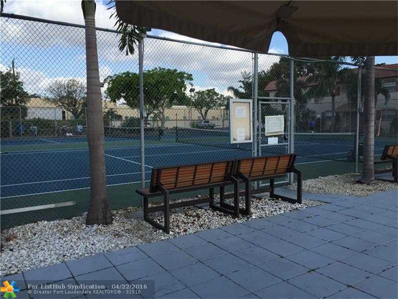 5660 SW 3rd Pl 214, Margate, FL 33068