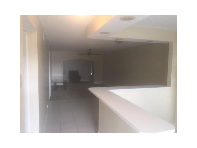 609 South STATE ROAD 7, Margate, FL 33068