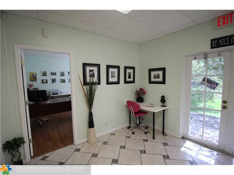 6100 Boulevard Of Champions, North Lauderdale, FL 33068