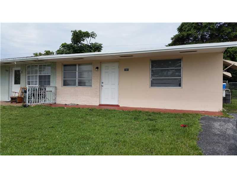 1901 Southwest 67th Ter, North Lauderdale, FL 33068