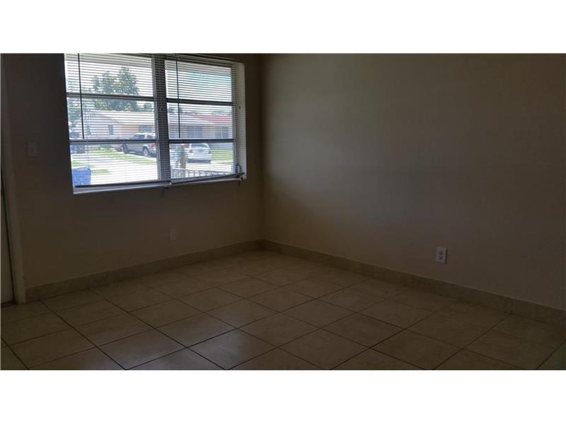 1901 Southwest 67th Ter, North Lauderdale, FL 33068