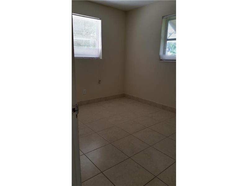 1901 Southwest 67th Ter, North Lauderdale, FL 33068