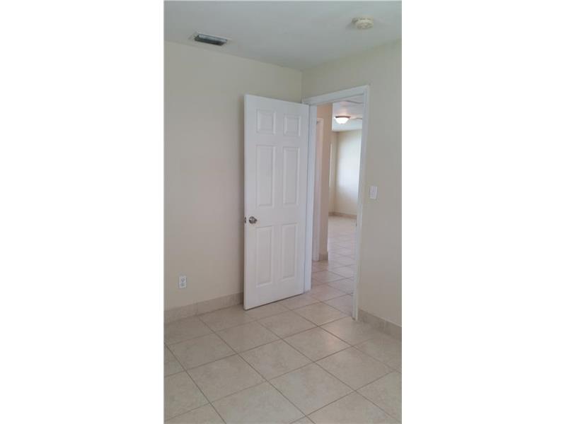 1901 Southwest 67th Ter, North Lauderdale, FL 33068
