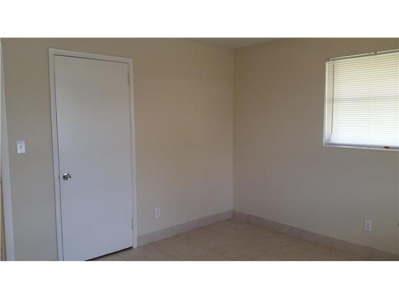 1901 Southwest 67th Ter, North Lauderdale, FL 33068