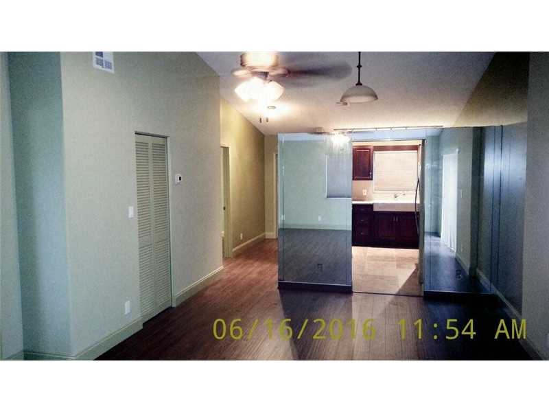 208 East Parkway Dr, Margate, FL 33068