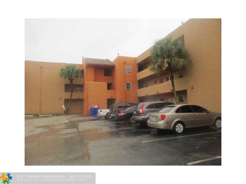 1891 SW 81 AVE 307, North Lauderdale, FL 33068