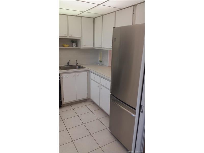3150 North Palm Aire Dr, Pompano Beach, FL 33069