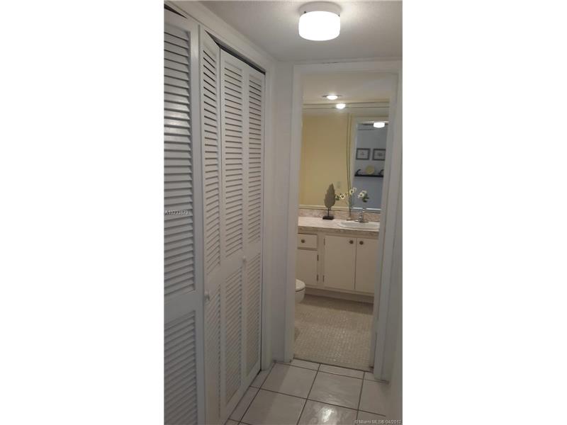 3150 North Palm Aire Dr, Pompano Beach, FL 33069