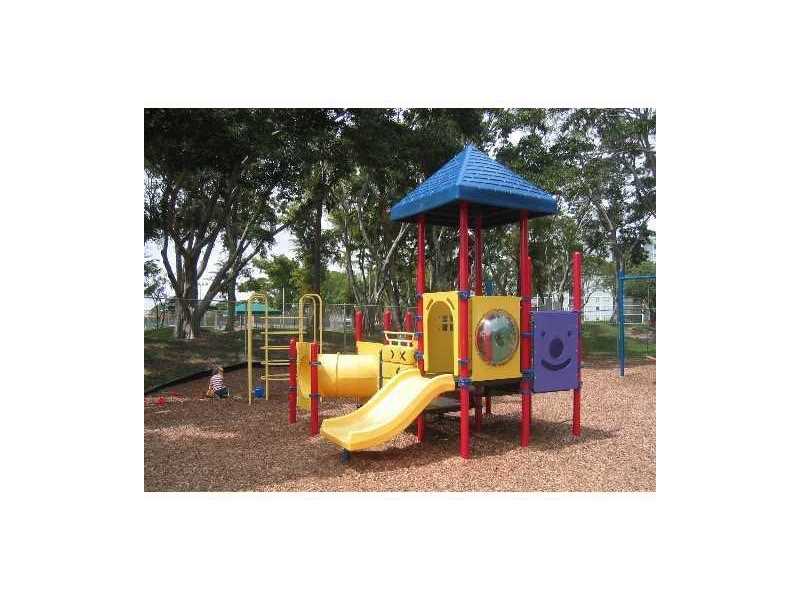 2220 N Cypress Bend Dr#101, Pompano Beach, FL 33069