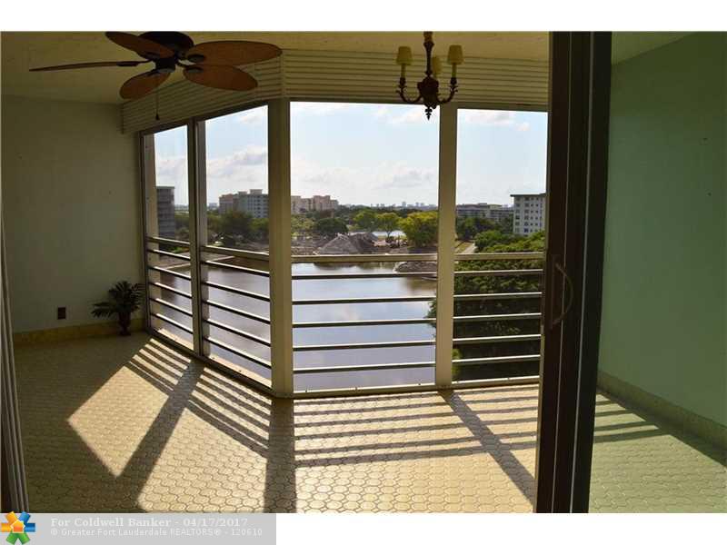 3051 N Course Dr, Pompano Beach, FL 33069