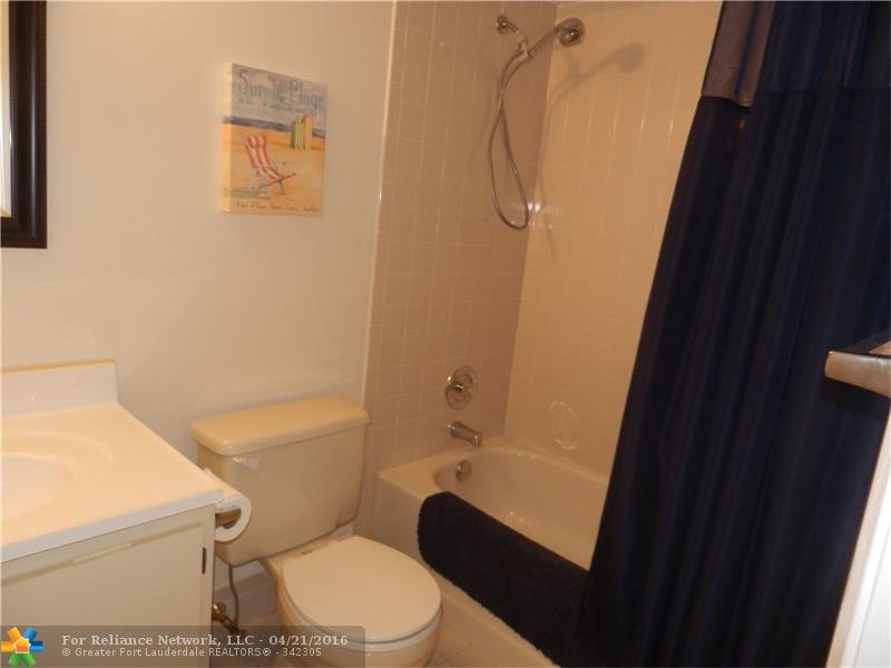 2230 N Cypress Bend Dr 407, Pompano Beach, FL 33069
