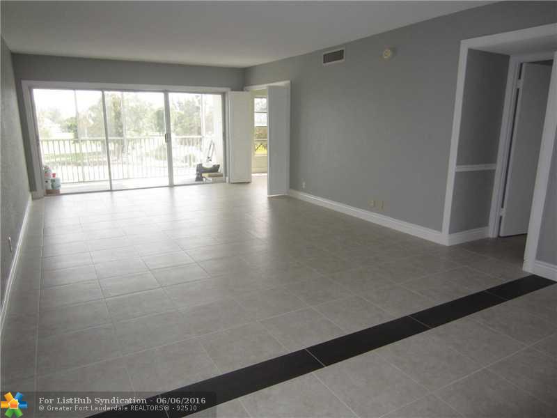 3000 N Palm Aire Dr 306, Pompano Beach, FL 33069