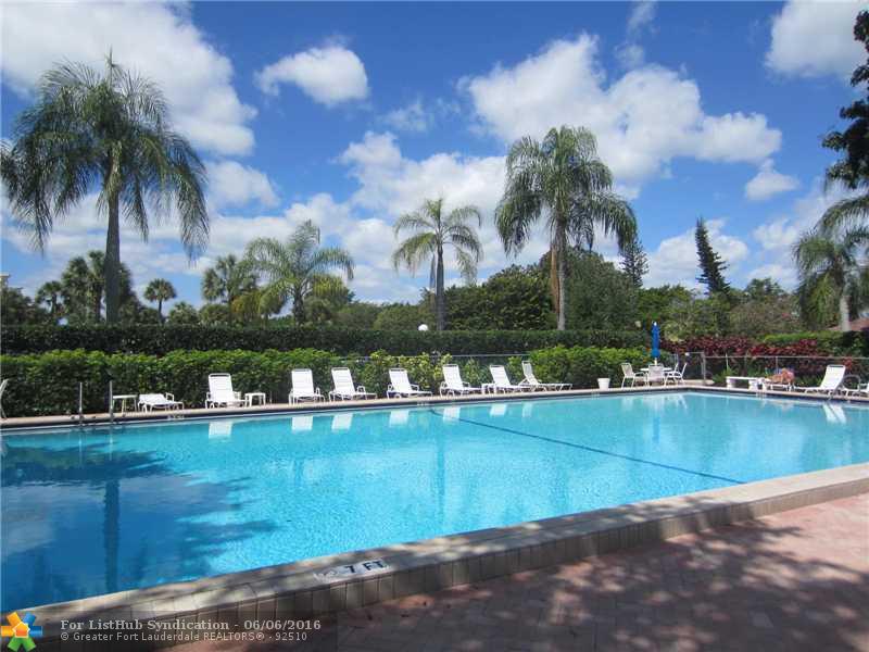 3000 N Palm Aire Dr 306, Pompano Beach, FL 33069