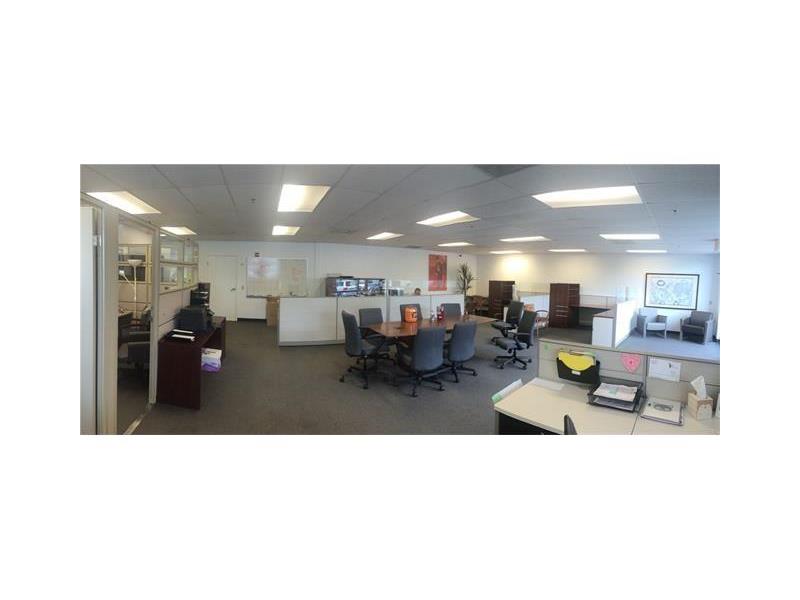 2501 Northwest 34th Pl, Pompano Beach, FL 33069