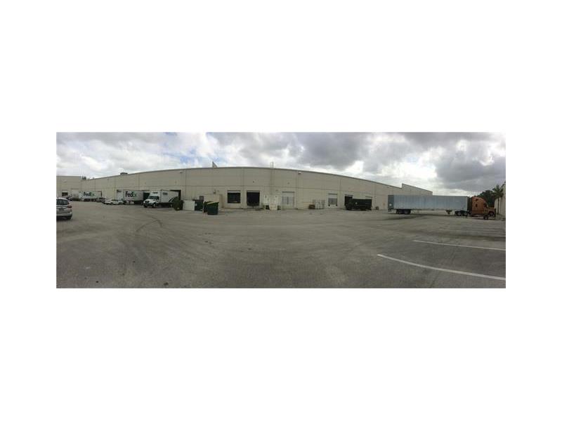 2501 Northwest 34th Pl, Pompano Beach, FL 33069