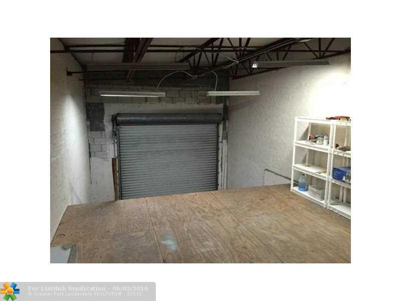 1131 W MCNAB RD 4, Pompano Beach, FL 33069